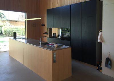 Wohn-Küche mit Küchenblock